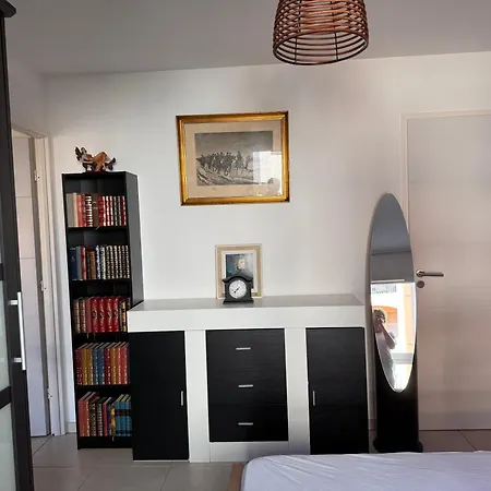 Bel Avec Piano Lägenhet